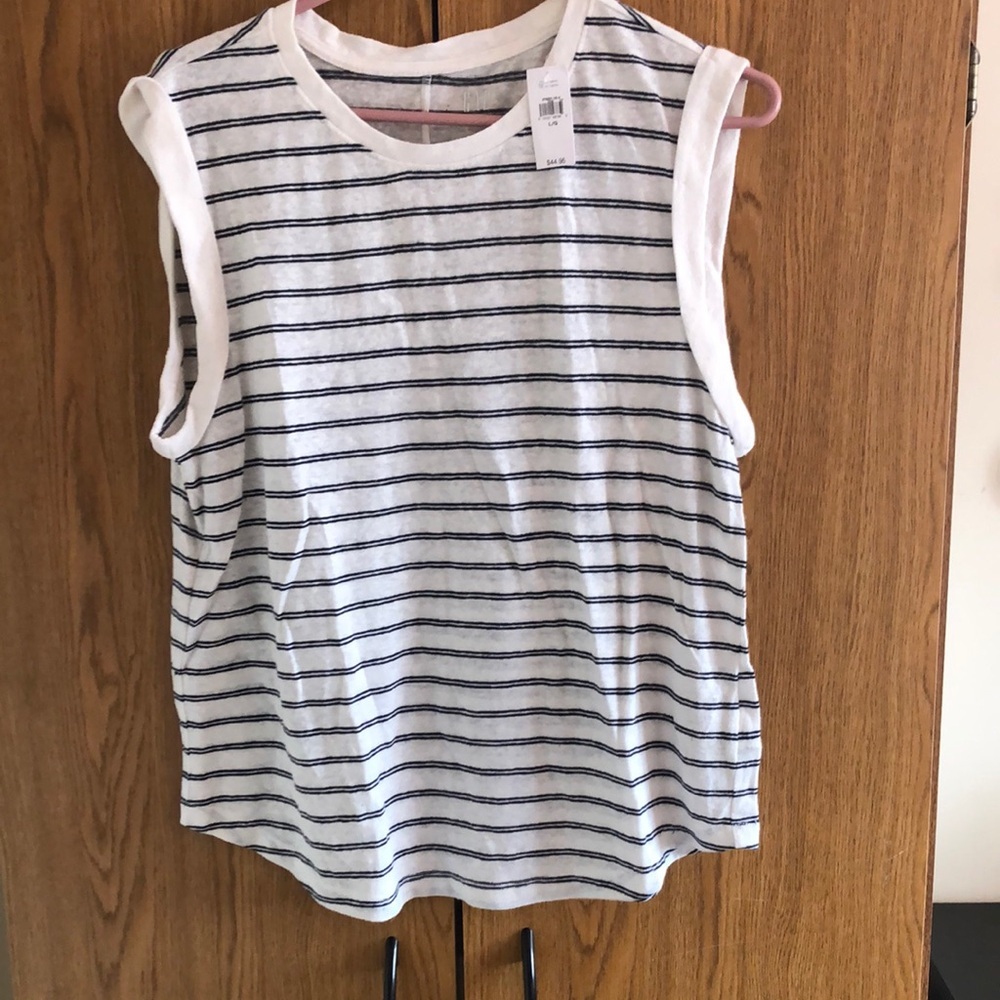 Gap new Striped Sleeveless women linen  polyester blend- White and Black